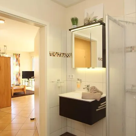 Appartement Haus Undine 04 *